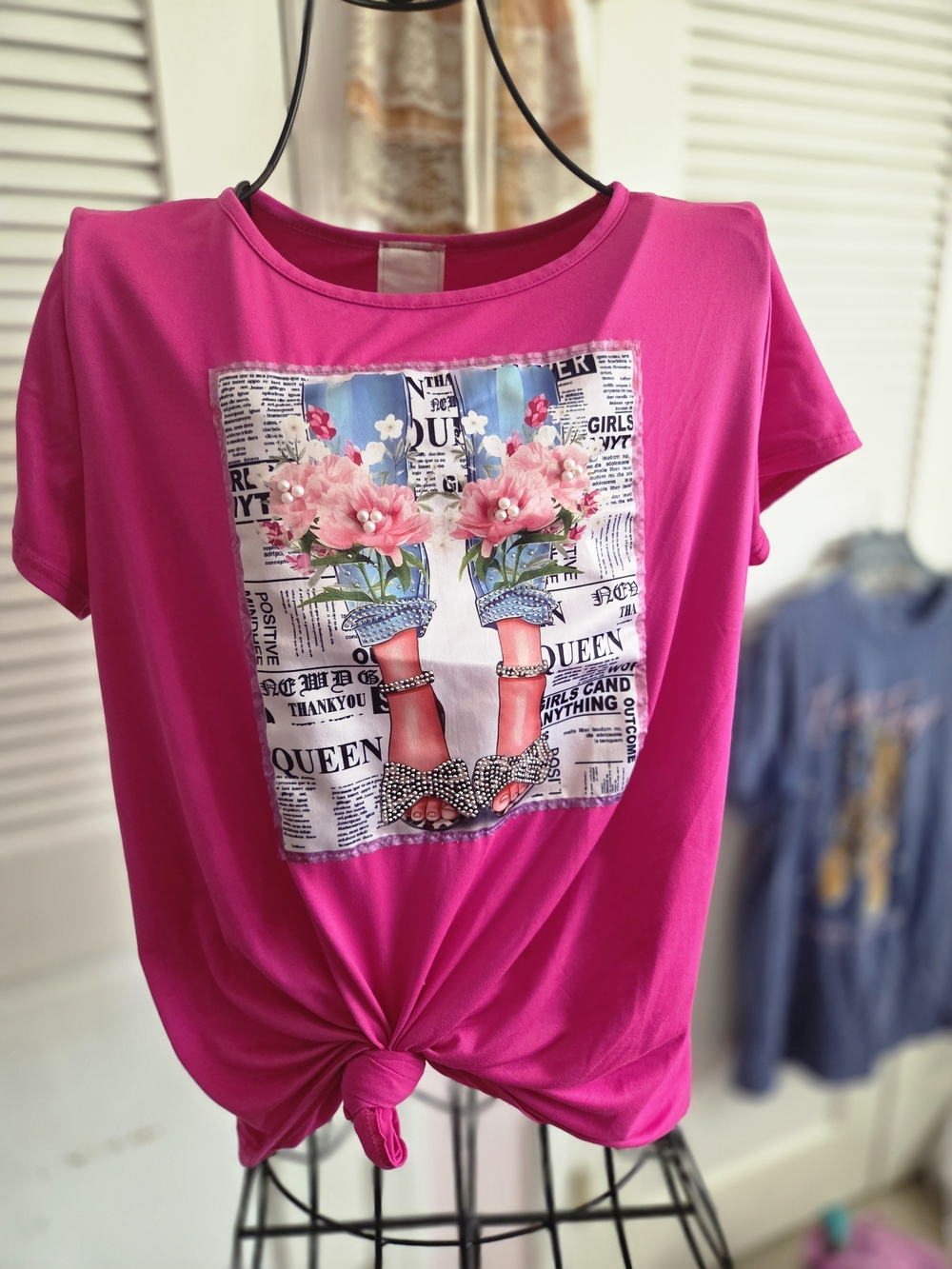 Women’s Hot Pink Floral Graphic Knot-Front Tee
